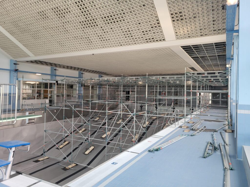 Moduliniai pastoliai baseinas